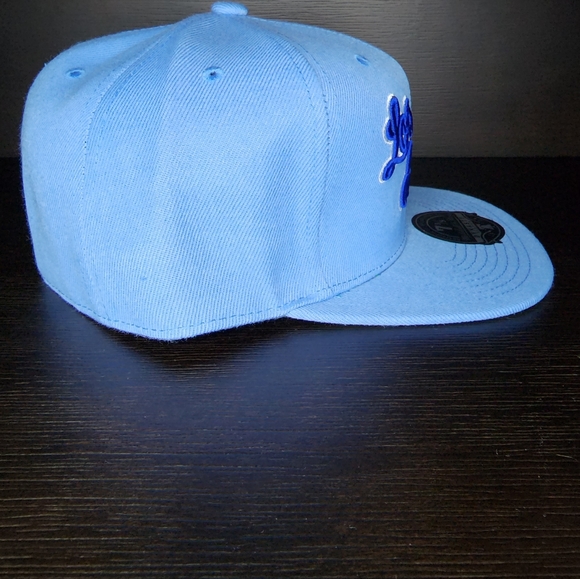 MITCHELL & NESS LOS ANGELES LAKERS FITTED HAT - Picture 2 of 5